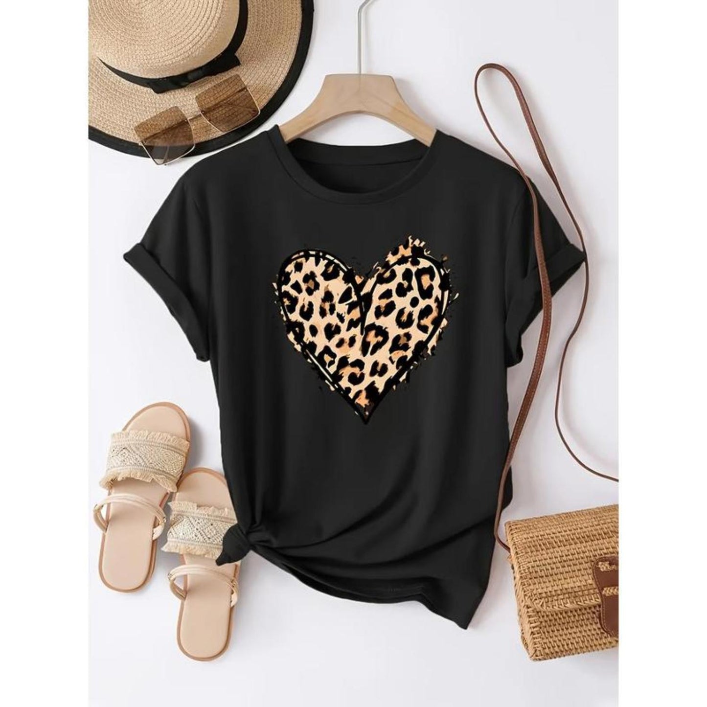 Stylish Cotton Short Sleeve Leopard Print Bowknot Tee with Playful Graphic Design for Casual Summer Wear